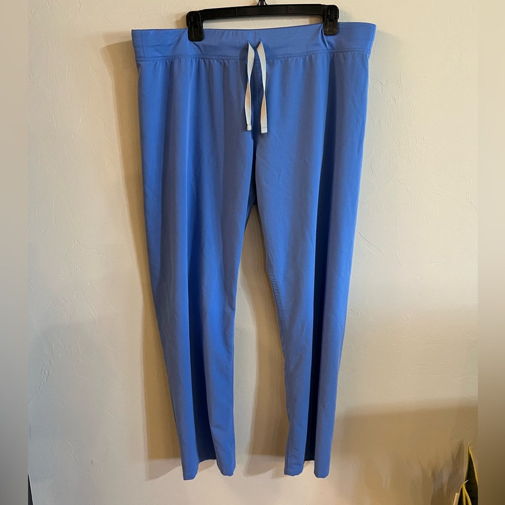 FIGS women's Livingston basic Ceil Blue Scrub pant XL